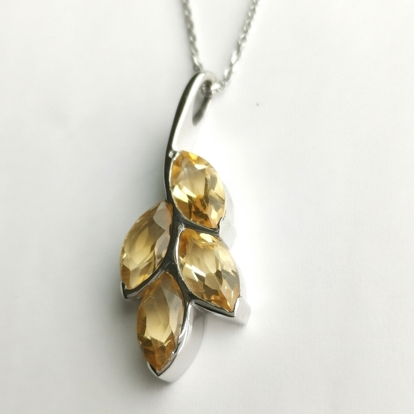 Citrine marquise cut pendant necklace leaves design 🆕 - Picture 6 of 9